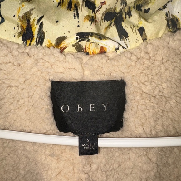 Obey Women's Republique Yellow and Black Animal Print Bomber Jacket - Picture 7 of 8